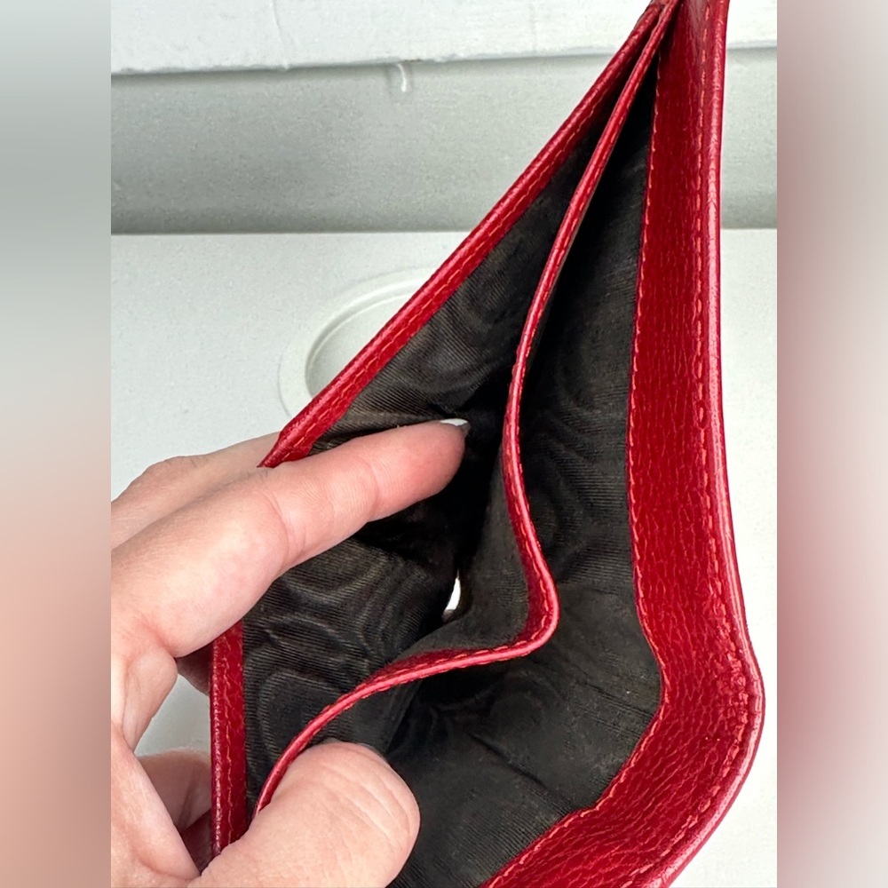 Gucci Marmont Red Leather Wallet EUC - Picture 8 of 14